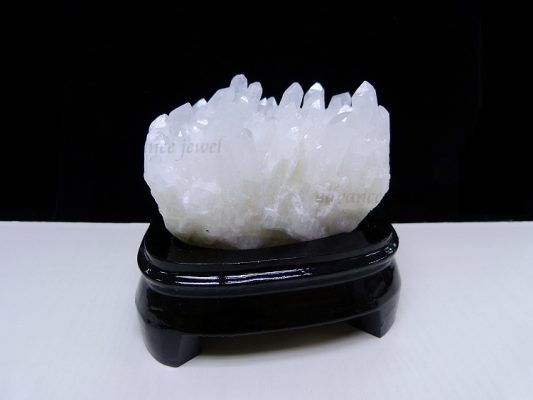 白水晶簇 crystal