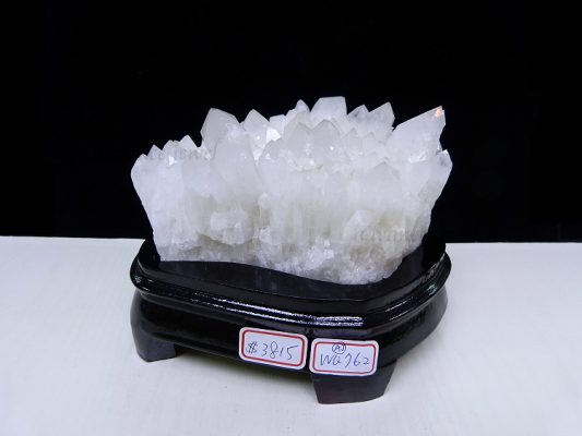 白水晶簇 crystal